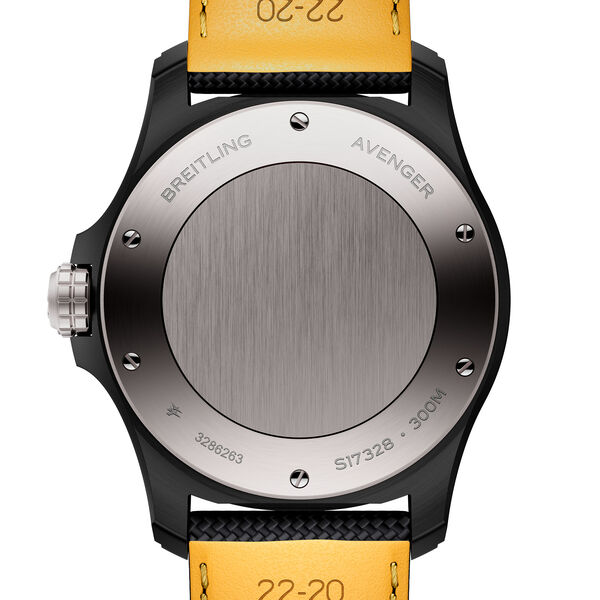 Avenger Night Mission B01 42 mm automatique en titane et ceramique